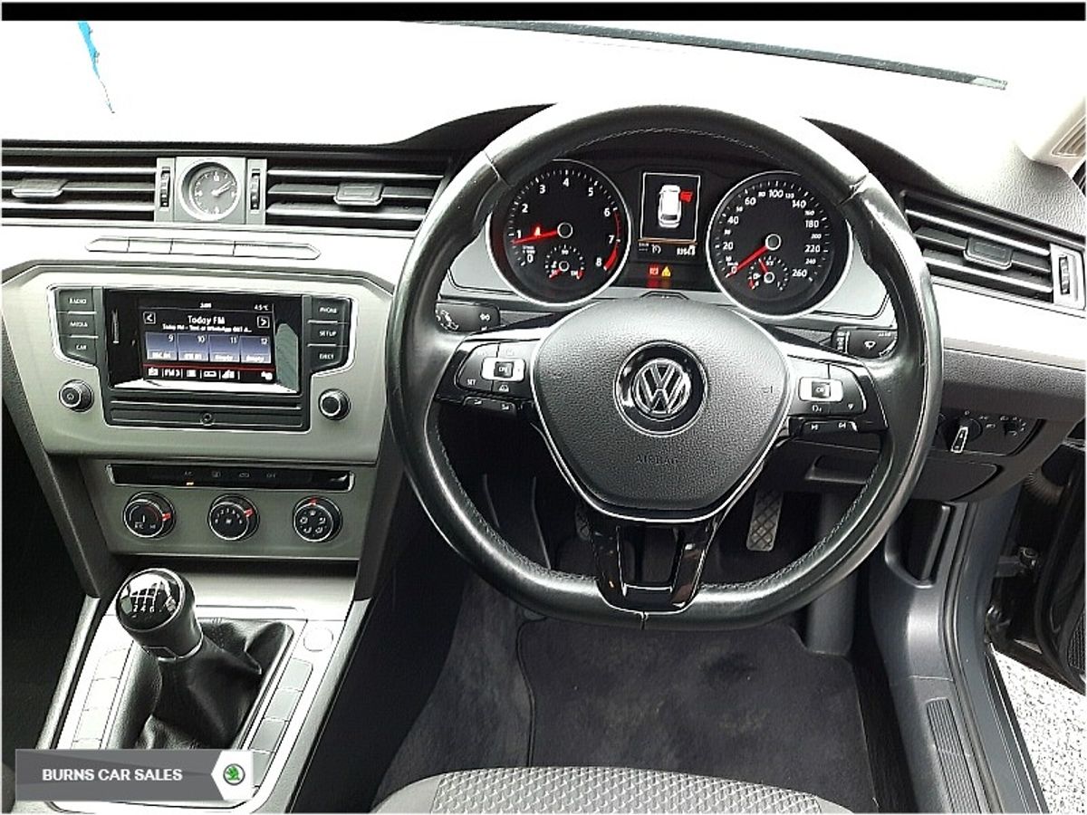 Volkswagen Volkswagen Passat TRENDLINE 1.4tsi M6F 125HP 5DR